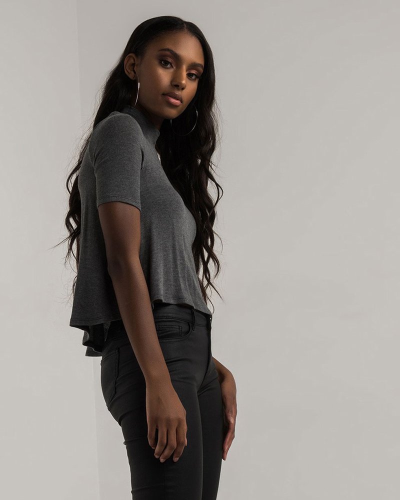 MOCK NECK SHORT SLEEVE TOP - Image 3