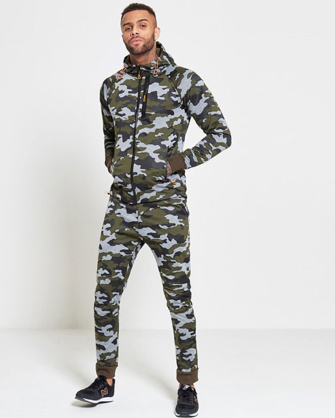 Mens-Green-Camouflage-Tracksuit-R1-19046