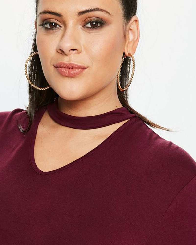 curve burgundy choker neck tshirt dress - Image 3